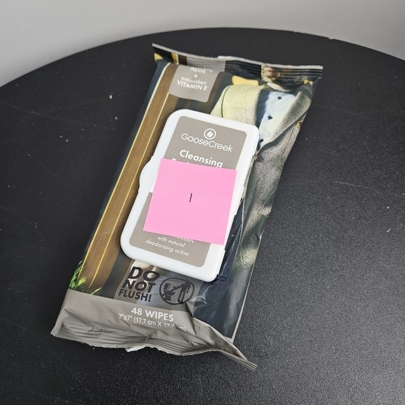 Goose Creek Suit & Tie Cleansing Body Wipes 48 Count - Picture 2 of 6